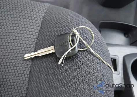 2007 Pontiac Vibe from USA, damaged, VIN 5Y2SL658X7Z433865